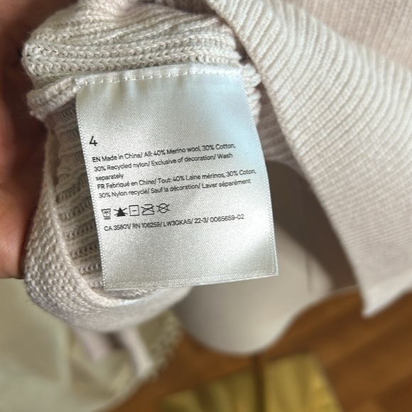 Lululemon Merino Wool Sweater Sz 4 Cream Excellent Condition Oversized Boyfriend - Picture 7 of 7